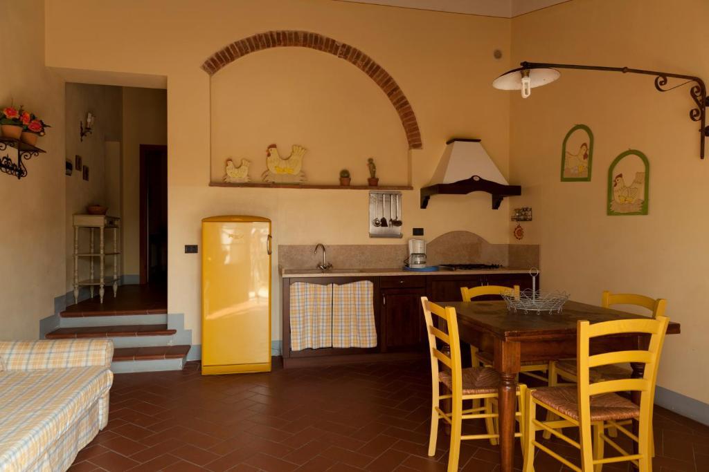 Agriturismo Fattoria Rozzalupi Черето Гуиди Стая снимка