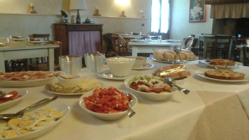 Agriturismo Fattoria Rozzalupi Черето Гуиди Екстериор снимка
